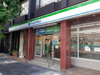 ファミリーマート　五条松原店まで210m