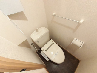 シンプルで使いやすいトイレです