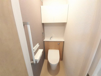 ゆったりとした空間のトイレです