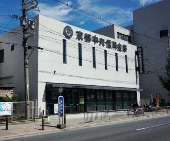 京都中央信用金庫 山科中支店まで850m