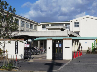 堺市立英彰小学校まで357m