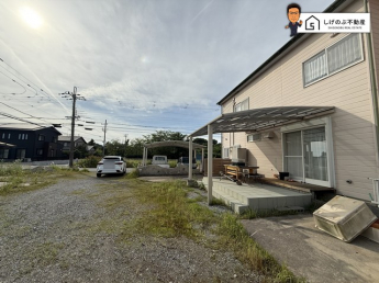 お子様のプール遊びや、ガーデニング、特設カフェで秋の夜長を楽しんだり、日光浴やＢＢＱ、楽しみ方は様々です。