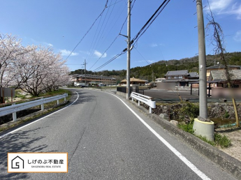 前面道路です。