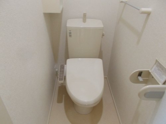 ゆったりとした空間のトイレです