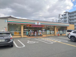 セブンイレブン大阪長居東１丁目店まで526m