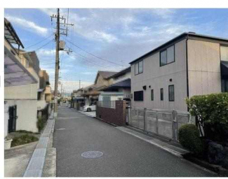 整形地　建築条件なし売り土地　前面道路との高低差なし　土地間