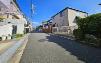 整形地　建築条件なし売り土地　前面道路との高低差なし　土地間