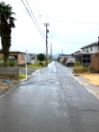 前面道路（西側）