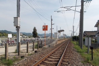 ＪＲ柳原駅様まで700m