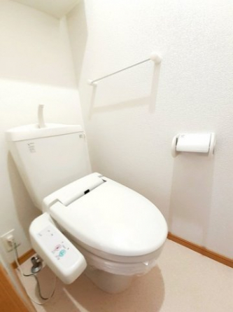 シンプルで使いやすいトイレです