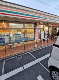 セブンイレブン大阪大宮３丁目店まで555m