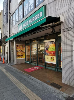 モスバーガー千林大宮店まで594m