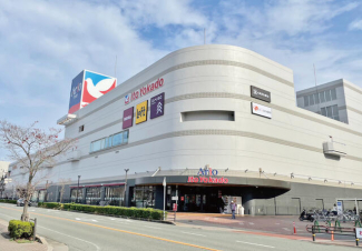 アリオ加古川店。営業時間は１０時～２０時。衣食住の店舗がすべて揃う大型ショッピングセンター。まで1730m