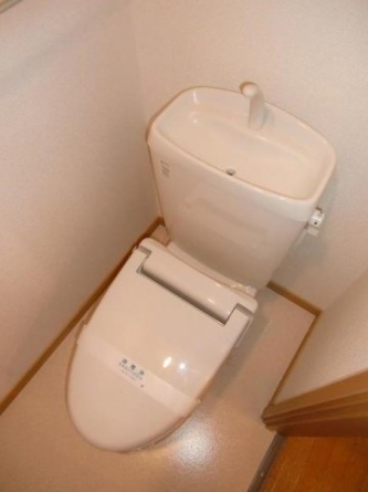 シンプルで使いやすいトイレです