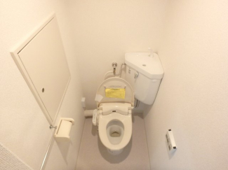 コンパクトで使いやすいトイレです