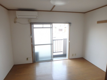 ゆったり過ごせるお部屋です