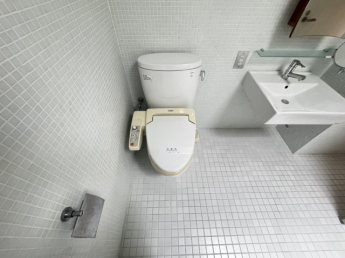 清潔感のあるトイレです