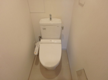 清潔感のあるトイレです