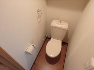 シンプルで使いやすいトイレです