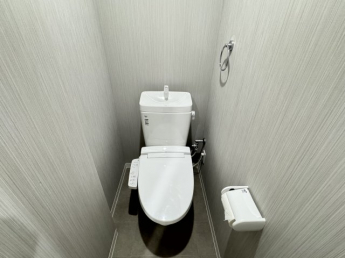 コンパクトで使いやすいトイレです