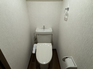 コンパクトで使いやすいトイレです