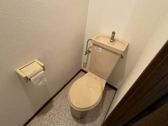 シンプルで使いやすいトイレです