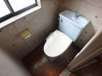 清潔感のあるトイレです