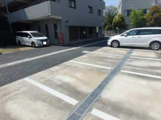 駐車場空きあります