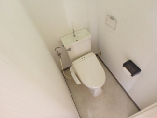 コンパクトで使いやすいトイレです