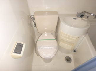 シンプルで使いやすいトイレです