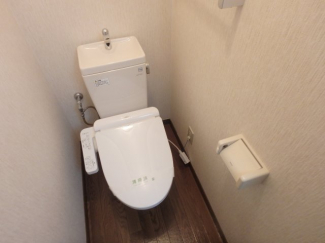 清潔感のあるトイレです