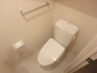 シンプルで使いやすいトイレです