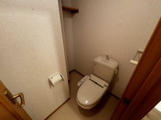 清潔感のあるトイレです