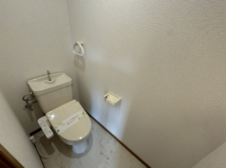 シンプルで使いやすいトイレです