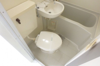 シンプルで使いやすいトイレです