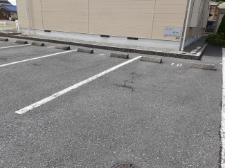 駐車場に車を止められます