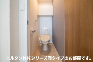 清潔感のあるトイレです