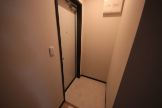 明るい玄関です