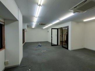 八尾市本町２丁目の店舗一部の画像