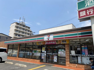 セブンイレブン大阪加美東４丁目店まで107m