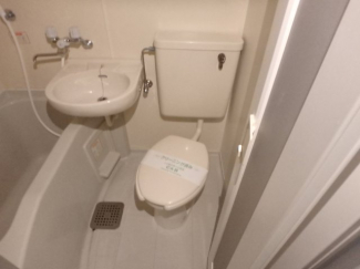 シンプルで使いやすいトイレです