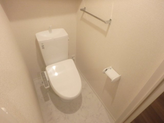 ゆったりとした空間のトイレです