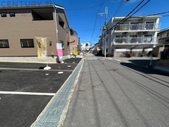 【前面道路含む現地写真】