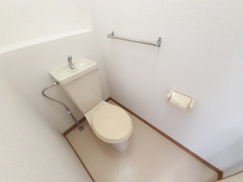 シンプルで使いやすいトイレです