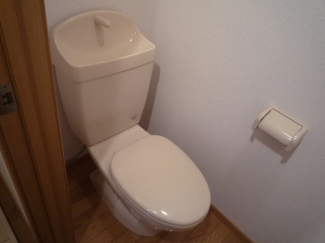 シンプルで使いやすいトイレです