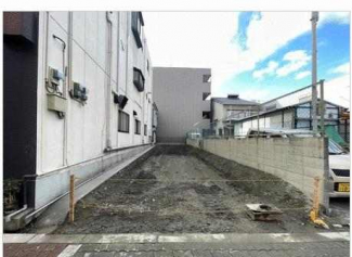 更地　整形地　建築条件なし売り土地