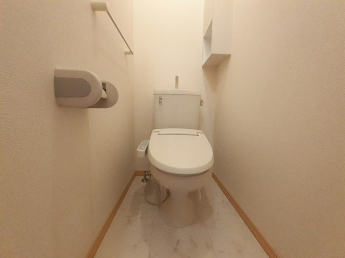 シンプルで使いやすいトイレです