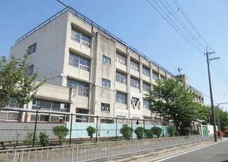 東大阪市立加納小学校まで827m