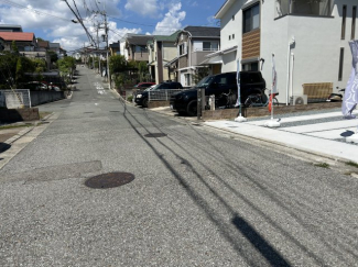 【前面道路含む現地写真】