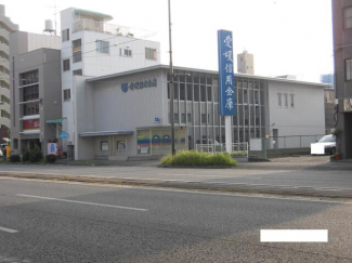 愛媛信用金庫松山本町支店まで808m